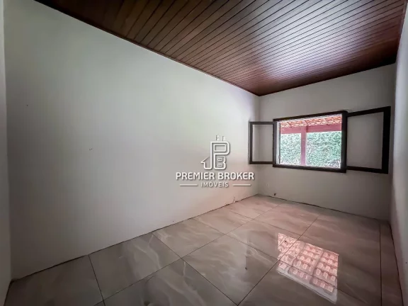 Imagem Casa com 5 dormitórios à venda, 350 m² por R$ 1.350.000,00 - Córrego das Pedras - Teresópolis/RJ
