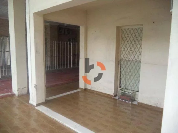 Imagem Oportunidade no Centro de NI: Casa Térrea com 2 Vagas a Pé do Calçadão