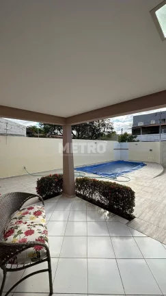 Imagem Venda, Casa, Bairro São José, 3 4, sendo um suíte, piscina, garagem 2 3 carros.