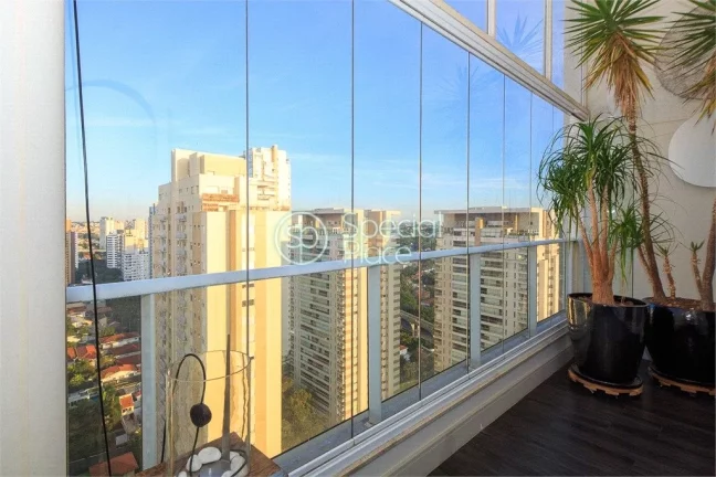 Imagem Cobertura Duplex com vista panorâmica! Quatro suítes, a master com closet, lavabo, amplo living co...