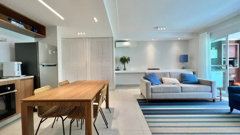 Imagem Imperdível! Apartamento à venda em Riviera de São Lourenço Módulo 07: 3 quartos, 1 suíte, 2 salas, 2 vagas, 113,25m² de área. Varanda gourmet!