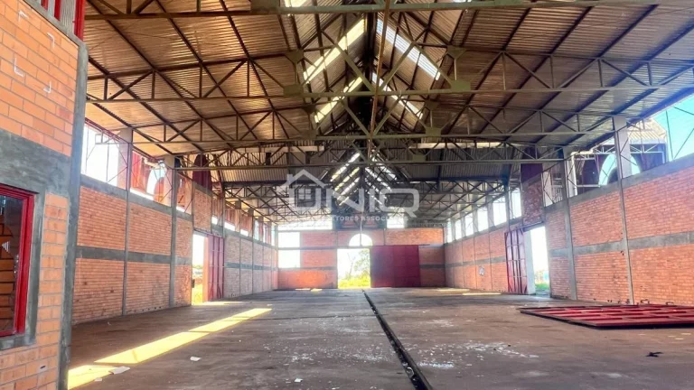 Imagem Terreno Empreendimento Comercial de Baracões - Bairro Planalto / BR 158