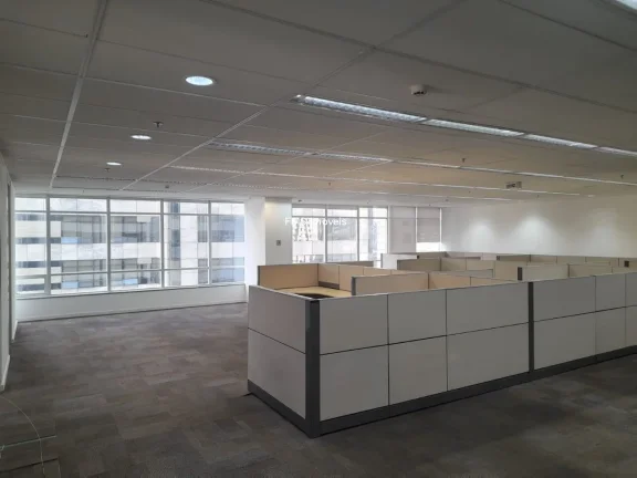 Imagem Conjunto Comercia no Brooklin com 306,35m² de área
