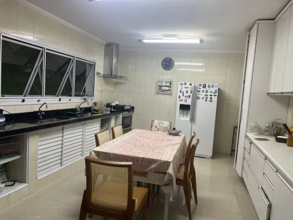 Imagem Sobrado com 4 dormitórios à venda, 362 m² por R$ 1.800.000,00 - Vila Romanópolis - Ferraz de Vasconcelos/SP