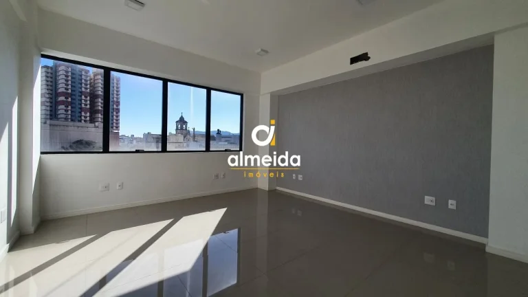 Imagem Sala Comercial 1 dormitórios à venda Nossa Senhora das Dores Santa Maria/RS