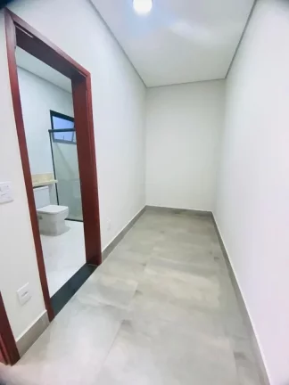 Imagem CASA TÉRREA - LINDO ACABAMENTO - OPORTUNIDADE - JARDIM DO JATOBÁ