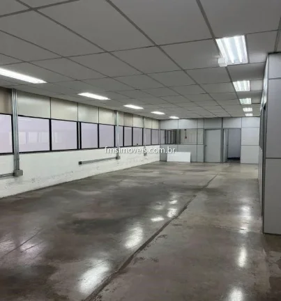 Imagem Galpão Industrial com 1667 m2 para locação em Guarulhos