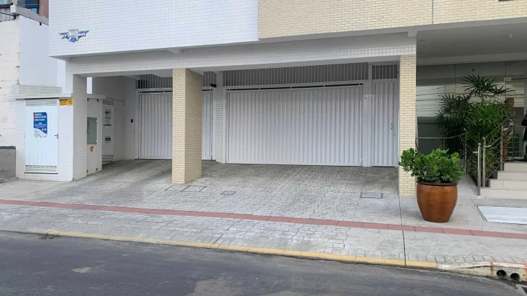 Imagem 2 dormitórios sendo 1 suíte e 2 vagas de garagem - Bairro das Nações, Balneário Camboriú/SC