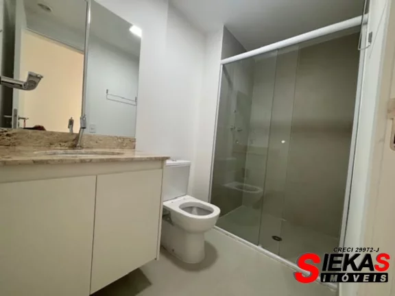 Imagem Apartamento de luxo para locação no Tatuapé, São Paulo-SP: 3 quartos, 2 suítes, 2 vagas de garagem e 140m² de área.