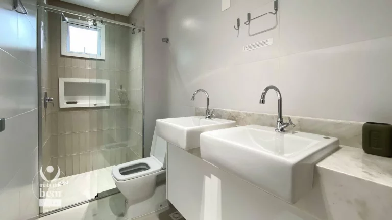 Imagem Venha morar em meio a natureza! Apartamento com 3 quartos (1 suíte), sacada com churrasqueira à venda por R$ 987.000 - Bacacheri - Curitiba/PR