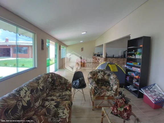Imagem Chácara à Venda, Porteira Fechada, 500m², 5 Suítes, 10 Vagas, Piscina, Área Gourmet Estância Santa Helena-Jarinu, SP