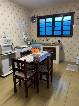 Imagem ÓTIMA CASA EM PRAIA BADALADA COM COMÉRCIOS E BONS QUIOSQUES.