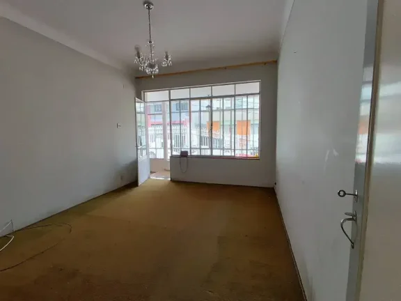Imagem Casa com Excelente Localização no Centro de Barbacena. Ideal para Clínicas ou Residencial