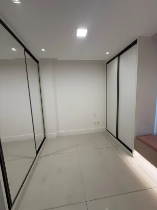 Imagem Amplo Apartamento no Caminho das Árvores em Salvador Novo