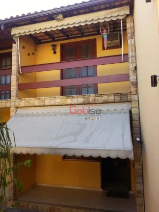 Imagem Casa com 2 dormitórios à venda, 70 m² por R$ 450.000,00 - Ogiva - Cabo Frio/RJ