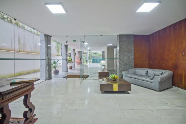 Imagem Apartamento 134M² Reformado, 3Q, 1 Suíte, 2 Banheiros, 1 Vaga, Banheira.