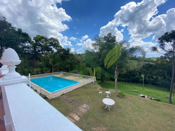 Imagem Oportunidade Lindo Sítio à venda em Atibaia a 2,3 km do asfalto