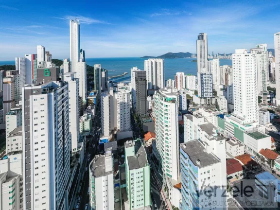 Imagem Lançamentos para Venda em Balneário Camboriú / SC no bairro Pioneiros
