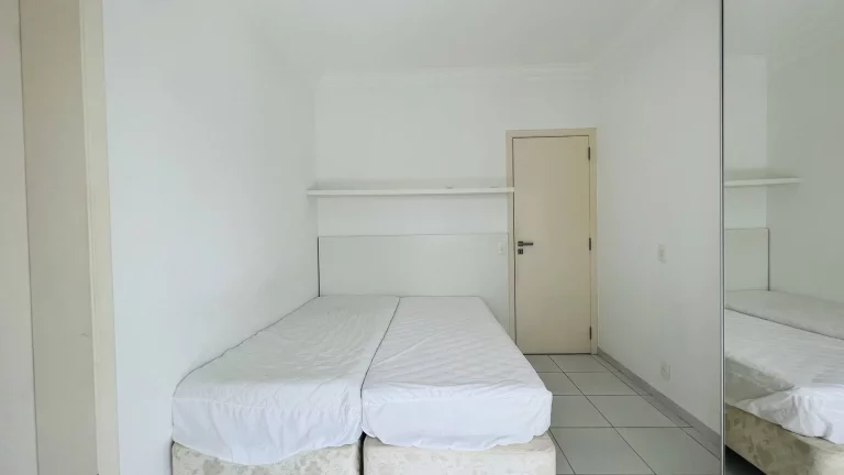 Imagem Apartamento Decorado em Andar Alto na Riviera de São Lourenço