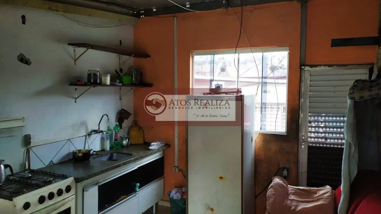 Imagem Compre Terreno 4 casas Ponto Comercial no Vila São José - SP