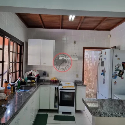 Imagem CASA AMPLA COM 4 DORMITÓRIOS, SENDO 1 SUÍTE, QUINTAL, PISCINA AREA GOURMET, EM EXCELENTE LOCALIZAÇÃO A VENDA EM BOISSUCANGA