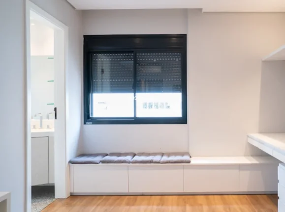 Imagem Imperdível! Apartamento com 4 quartos e 2 suítes em Moema. Venha conferir!