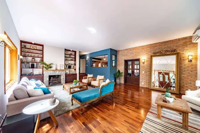 Imagem Cond Palos Verdes - 3 lotes (4.373m²) 6 dorm/4sts, reformada e modernizada