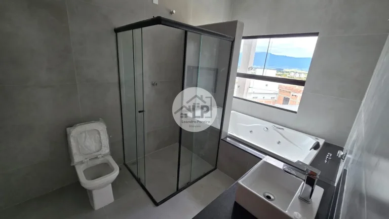 Imagem Casa 180m² - 3 Qts (2 Suítes c/ Closet) - Ipiranga II (Melhor Bairro de Resende)