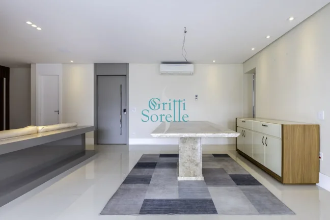 Imagem Apartamento à Venda em Vila Nova Conceição - São Paulo/SP.