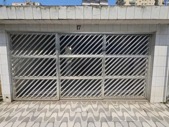 Imagem CASA COM 70 m² - AVIAÇÃO - PRAIA GRANDE SP