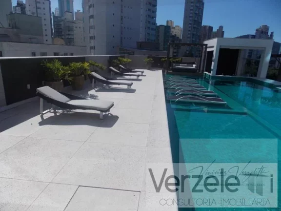 Imagem Apartamento 4 ou + dormitórios para Venda em Balneário Camboriú / SC no bairro Centro
