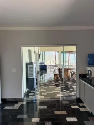 Imagem Rancho Volta Grande à venda em Conceição das Alagoas: 5 dormitórios, piscina e churrasqueira!