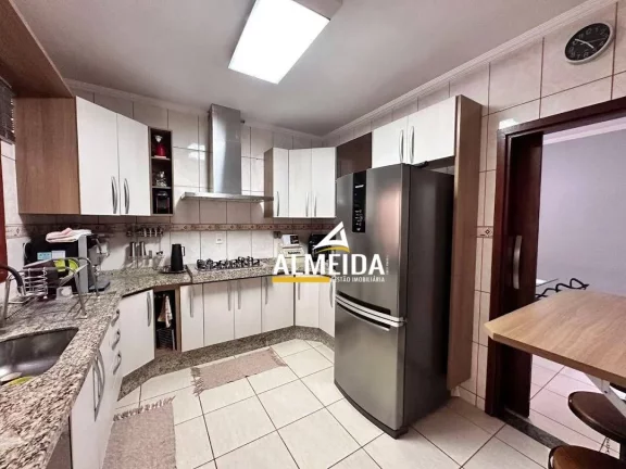 Imagem Casa com 3 dormitórios à venda, 134 m² por R$ 550.000,00 - Estádio - Rio Claro/SP