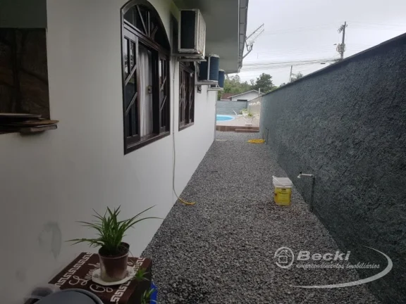 Imagem Casa com aspecto de sítio no Profipo Santa Catarina - Joinville