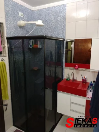 Imagem Imperdível oportunidade de adquirir sua casa na Vila Carmosina, São Paulo-SP - 2 quartos, 1 sala, 2 banheiros, 2 vagas - 89m²!