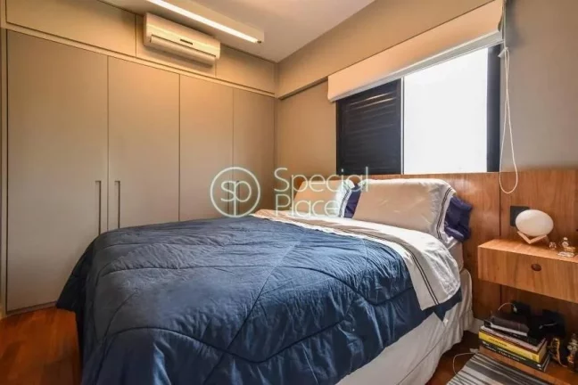 Imagem Cobertura com 87m² de área privativa, 1 suíte e 1 vaga na garagem. Reformada e mobiliada. No prim...