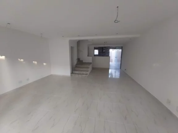 Imagem Sobrado com 3 dormitórios à venda, 142 m² por R$ 1.280.000,00 - Mirim - Praia Grande/SP