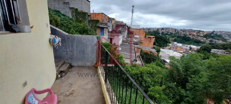 Imagem Imperdível oportunidade: Casa à venda em Franco da Rocha-SP, Centro. 3 quartos, 1 suíte, 1 sala, 2 vagas, 166,30m².