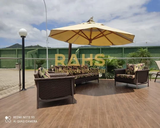 Imagem Linda Casa em Condomínio Fechado - Balneário Camboriú/SC Casa finamente mobiliada, em condomínio...