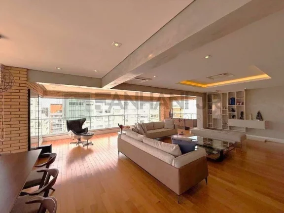 Imagem Apartamento de altp padrão no Jardim Paulista: 3 quartos, 3 suítes, 3 salas, 4 banheiros, 4 vagas, 205m² - São Paulo-SP.