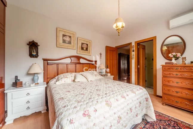 Imagem Apartamento à venda em Porto Alegre, Petrópolis, com 4 quartos, 201,6m2