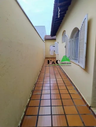 Imagem Casa para Venda em Limeira, Vila Teixeira Marques, 3 dormitórios, 1 suíte, 3 banheiros, 2 vagas