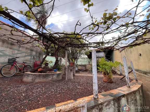 Imagem Casa à Venda no Bairro Nossa Senhora de Fátima – 3 Quartos, Área Gourmet e 400 m² de Terreno! R$ 380 mil