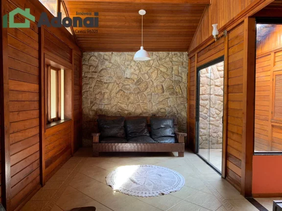 Imagem CHÁCARA COM CASA DE MADEIRA EM JUNDIAÍ, ACEITA APTO MENOR VALOR, CARROS