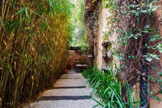 Imagem Deslumbrante casa à venda em São Paulo-SP, no Jardim Guedala: 3 quartos, 3 suítes, 4 salas, 5 banheiros, 4 vagas de garagem, 365m².