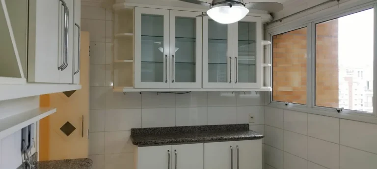 Imagem Apartamento 157 M², 3Q, 3 Suítes, Sala 3 ambientes, 5 Banheiros, 4 Vagas demarcadas, Depósito, Varanda Gourmet, Sauna, Piscina Adulto e infantil.