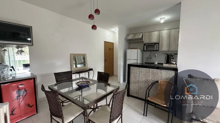 Imagem Apartamento na Praia das Toninhas próximo ao mar