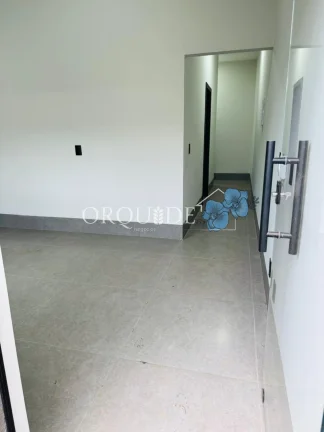 Imagem Casa para venda em Rio Verde-GO, no Jardim Europa: 3 quartos, 1 suíte, 1 sala, 2 banheiros, 2 vagas, 82m²