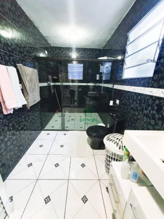 Imagem Sobrado com 3 dormitórios, 350 m² - venda por R$ 530.000,00 ou aluguel por R$ 4.200,00/mês - Água Chata - Guarulhos/SP