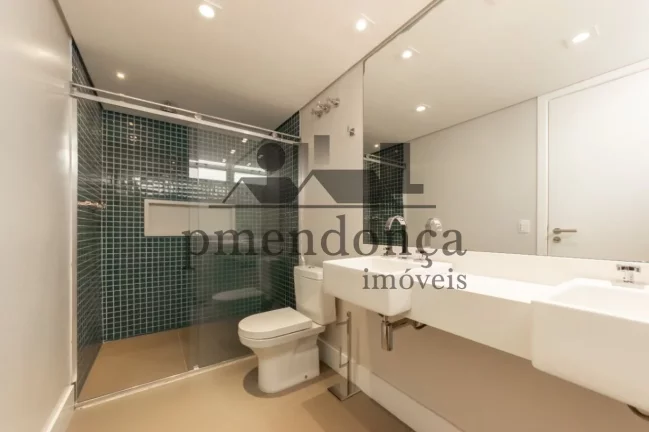 Imagem Apartamento reformado e mobiliado, com 198m² próximo ao Parque do Ibirapuera!